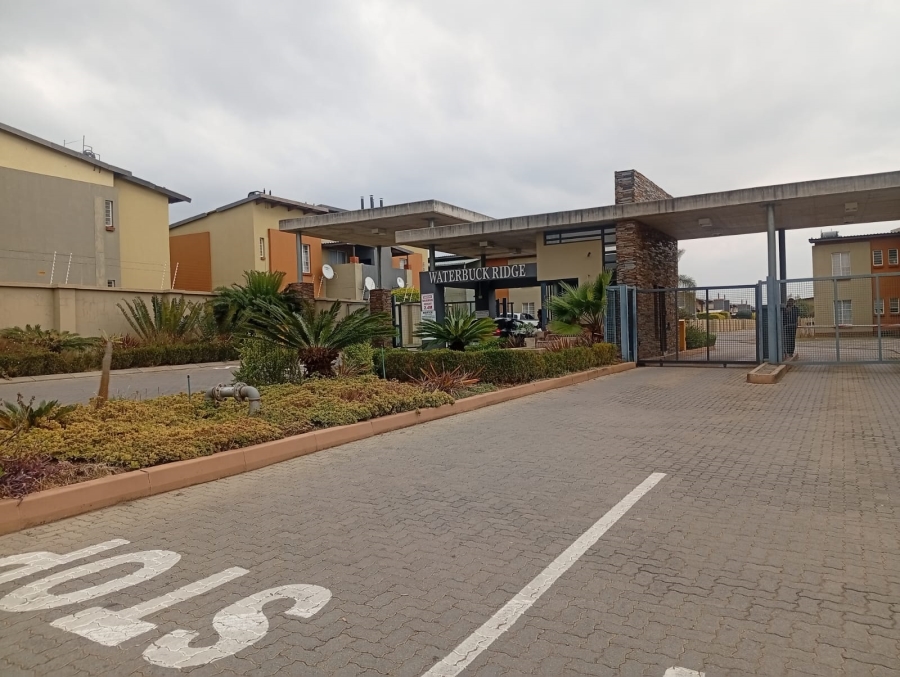 2 Bedroom Property for Sale in Waterval East North West